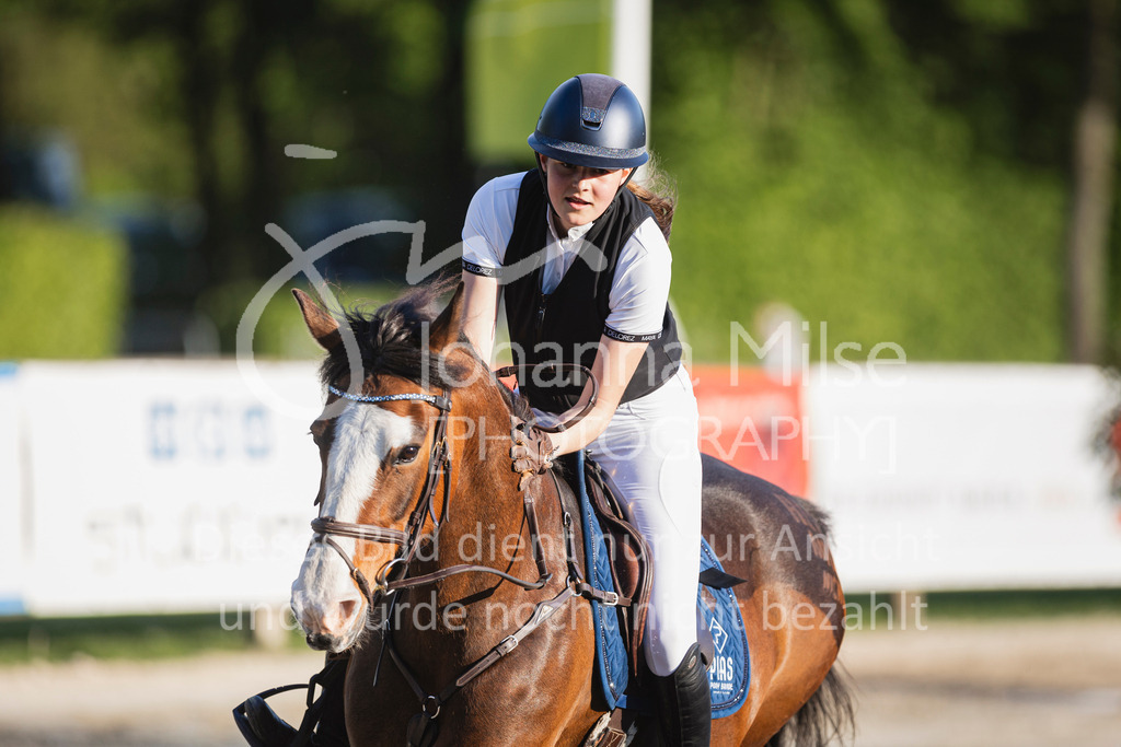 250501_MünsterHandorf_PonyTrophy-377 | Deine schönsten Turniermomente als professionelle Fotos! Entdecke hochwertige Pferdesport-Fotografie im Online-Shop. Jetzt Fotos finden & bestellen!