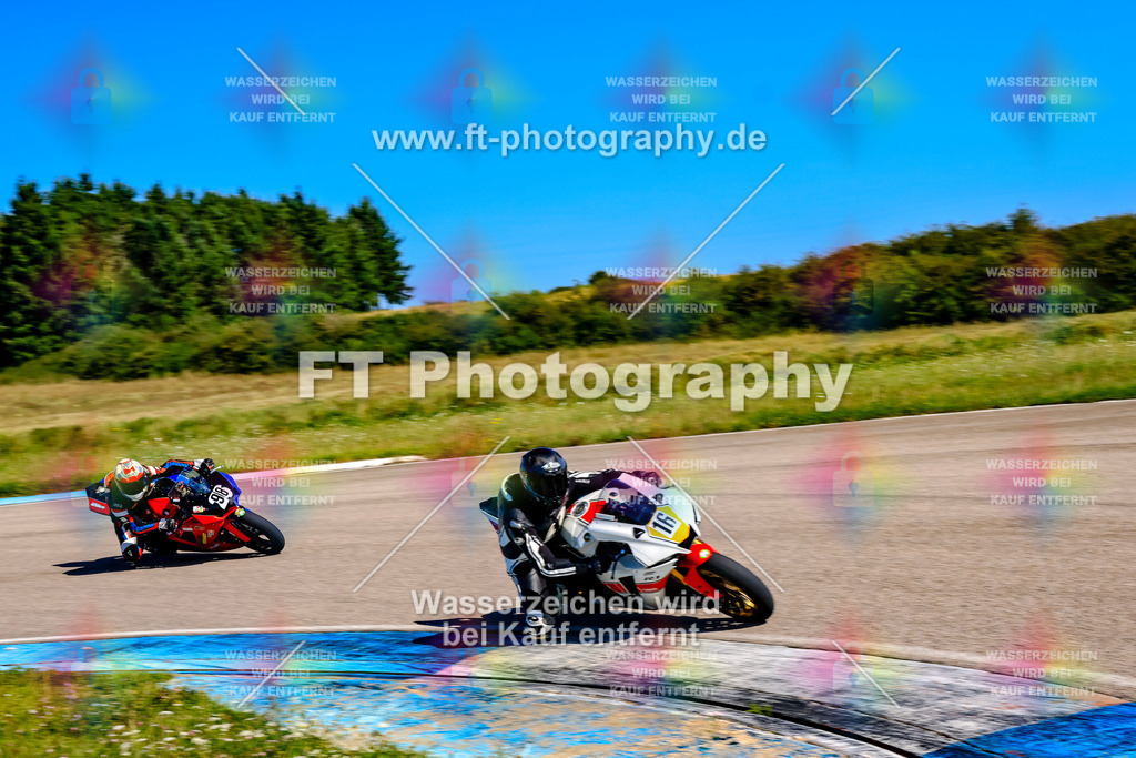 016-2743 | Hier findet Ihr Bilder von Touristenfahrten auf der Nürburgring Nordschleife oder von anderen Veranstaltungen die ich besucht habe. Viel Spass beim Durch Schauen 