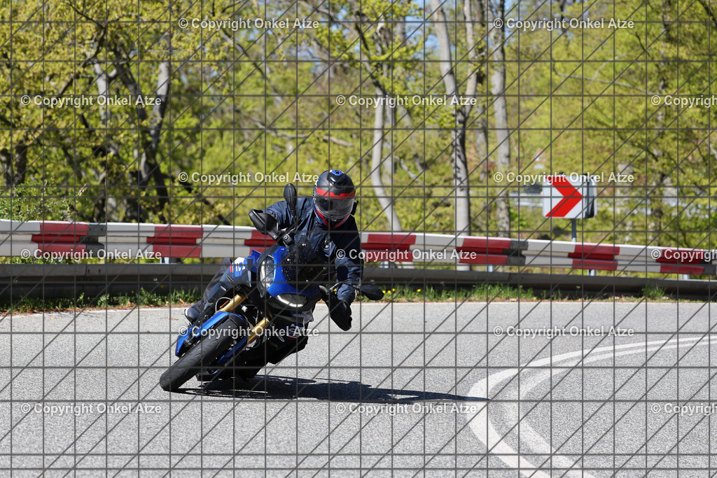 IMG_7448 | Fotograf am Kyffhäuser. Onkel Atze. Kyffhäuser Rennstrecke. Café36. Motorsportfotografie. - Realisiert mit Pictrs.com