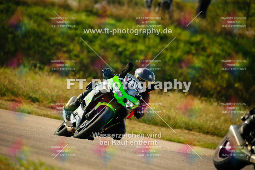 _MOT6357 | Hier findet Ihr Bilder von Touristenfahrten auf der Nürburgring Nordschleife oder von anderen Veranstaltungen die ich besucht habe. Viel Spass beim Durch Schauen 