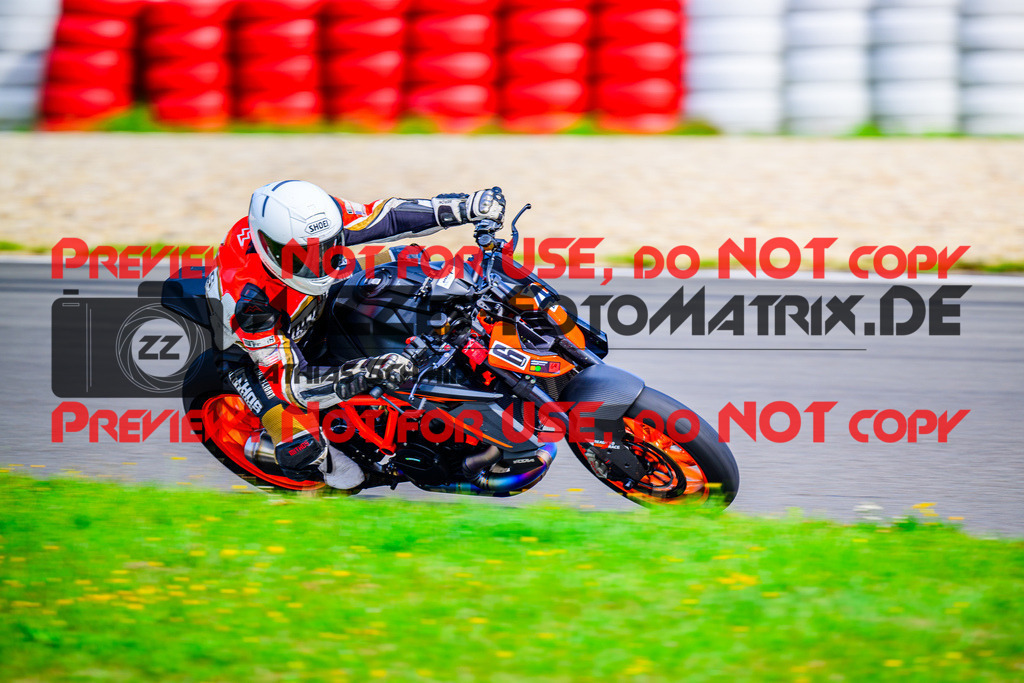 MaZZes_FotoMatrix_240910_6007705_8525 | ROT