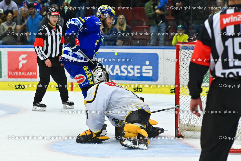 EC IDM Wärmepumpen VSV vs. HC Pustertal 8.10.2023 | #8 REBERNIG Maximilian EC VSV,  #1 SMITH Jacob HC Pustertal, EC IDM Wärmepumpen VSV vs. HC Pustertal 8.10.2023, EC IDM Wärmepumpen VSV vs. HC Pustertal am 08.10.2023 in Villach (Stadthalle Villach), Austria, (Photo by Bernd Stefan)