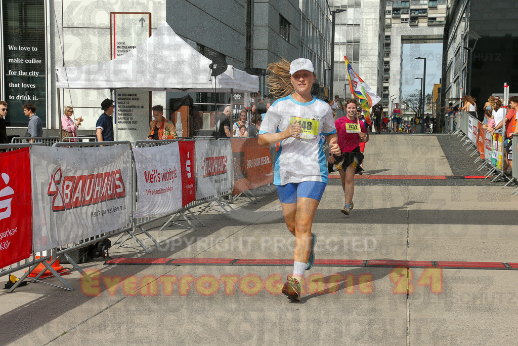 250920_1347_EX1_6659 | Sportfotografie im Rhein-Sieg Kreis, Köln, Bonn, NRW, Rheinland Pfalz, Hessen, etc. Unser Tätigkeitsfeld umfasst den Laufsport vom Volkslauf über den Marathon, Duathlon, Triathon bis zum Ultralauf wie Kölnpfad Ultra oder Schindertrail.
