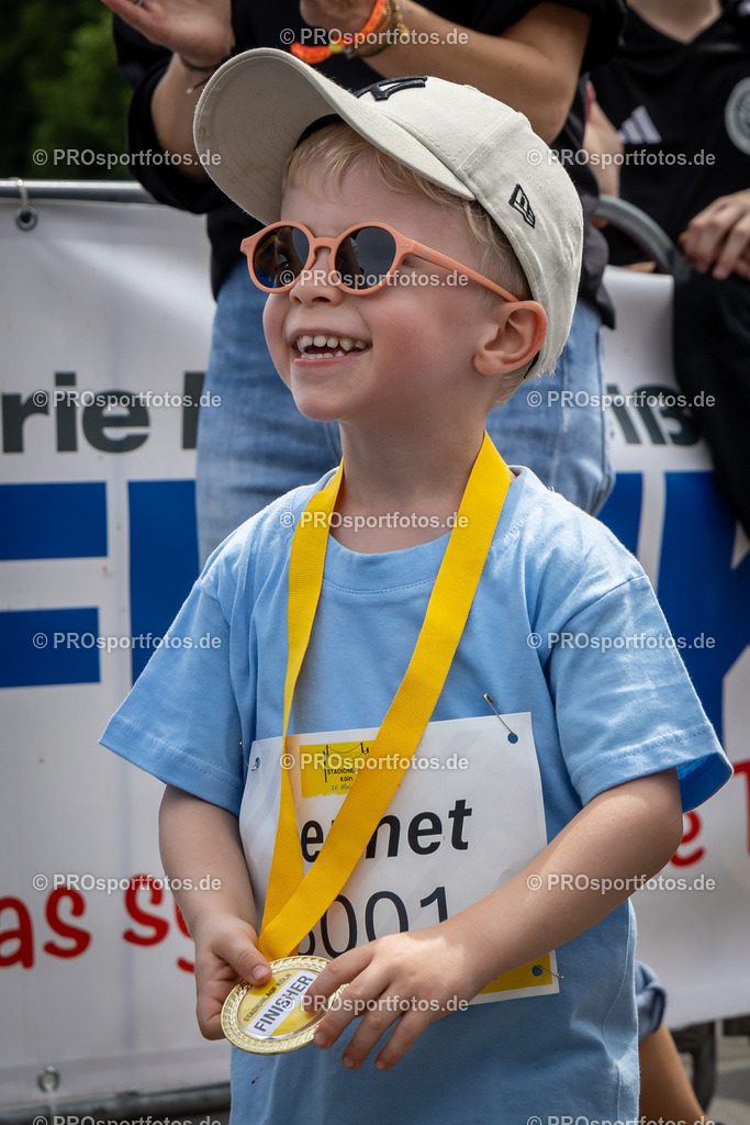 Stadionlauf Köln, 26.05.2024 | Impressionen von Stadionlauf Köln am 26.05.2024 rund um das RheinEnergie-Stadion in Koeln-Müngersdorf.

