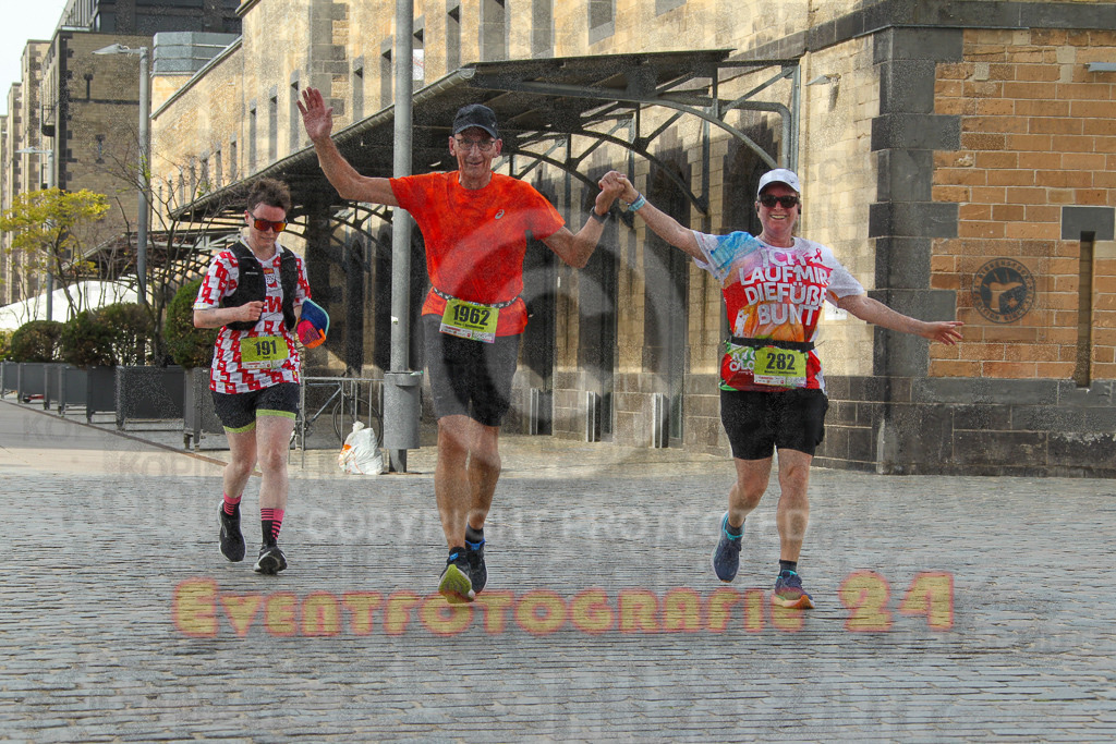 250920_1537_EV4_9312 | Sportfotografie im Rhein-Sieg Kreis, Köln, Bonn, NRW, Rheinland Pfalz, Hessen, etc. Unser Tätigkeitsfeld umfasst den Laufsport vom Volkslauf über den Marathon, Duathlon, Triathon bis zum Ultralauf wie Kölnpfad Ultra oder Schindertrail.
