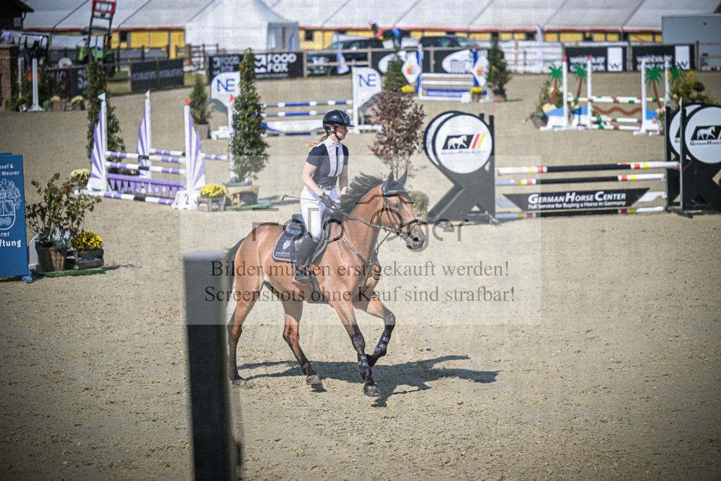 DOS_3035 | Entdecke hochwertige Reitturnierfotos von Foto Oger. Professionell, emotional und authentisch – jetzt Lieblingsmomente im Shop bestellen.Deutschlandweite Turnierfotografie. - Realisiert mit Pictrs.com