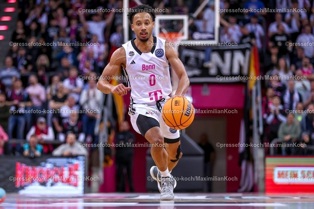 BCL08012501067 | 08.01.2025, Basketball Champions League, 1. Spiel Play-In, Telekom Baskets Bonn - Pallacanestro Reggiana, Telekom Dome: Darius McGhee (Telekom Baskets Bonn #0)