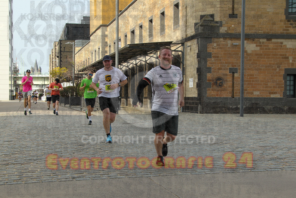 250920_1527_EV4_8831 | Sportfotografie im Rhein-Sieg Kreis, Köln, Bonn, NRW, Rheinland Pfalz, Hessen, etc. Unser Tätigkeitsfeld umfasst den Laufsport vom Volkslauf über den Marathon, Duathlon, Triathon bis zum Ultralauf wie Kölnpfad Ultra oder Schindertrail.