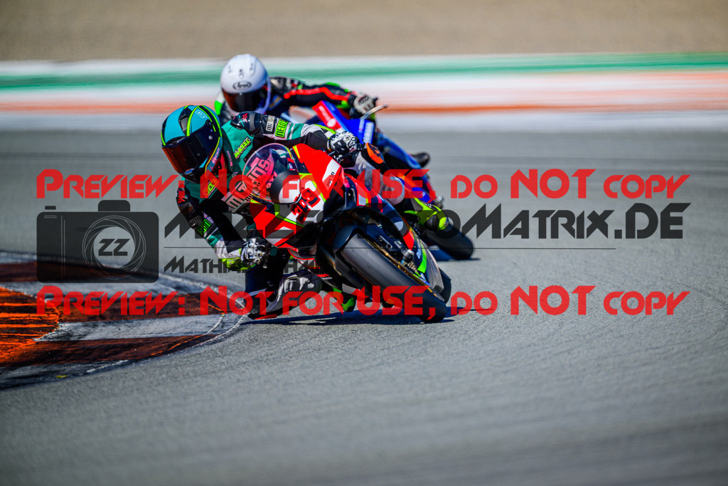 MaZZes_Fotomatrix_20260327_6007705_2002 | ROT