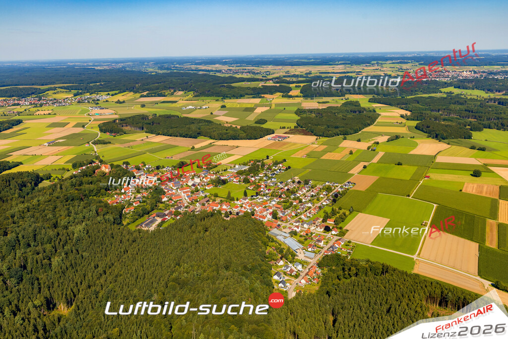 Luftaufnahme von  Osterberg - Die Luftaufnahme wurde 2025 vom UL-Flugzeug heraus erstellt ( keine Drohne ) - Hochauflösende Luftaufnahme - für professionelle Ausdrucke geeignet. Die Geschenkidee !Mit Lizenz und Bildrechte bestellbar