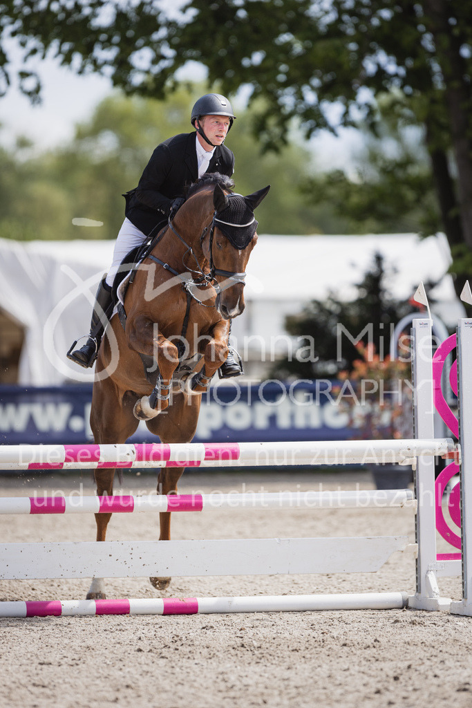 230516_Mühlen_03SprPf-A-448 | Deine schönsten Turniermomente als professionelle Fotos! Entdecke hochwertige Pferdesport-Fotografie im Online-Shop. Jetzt Fotos finden & bestellen!