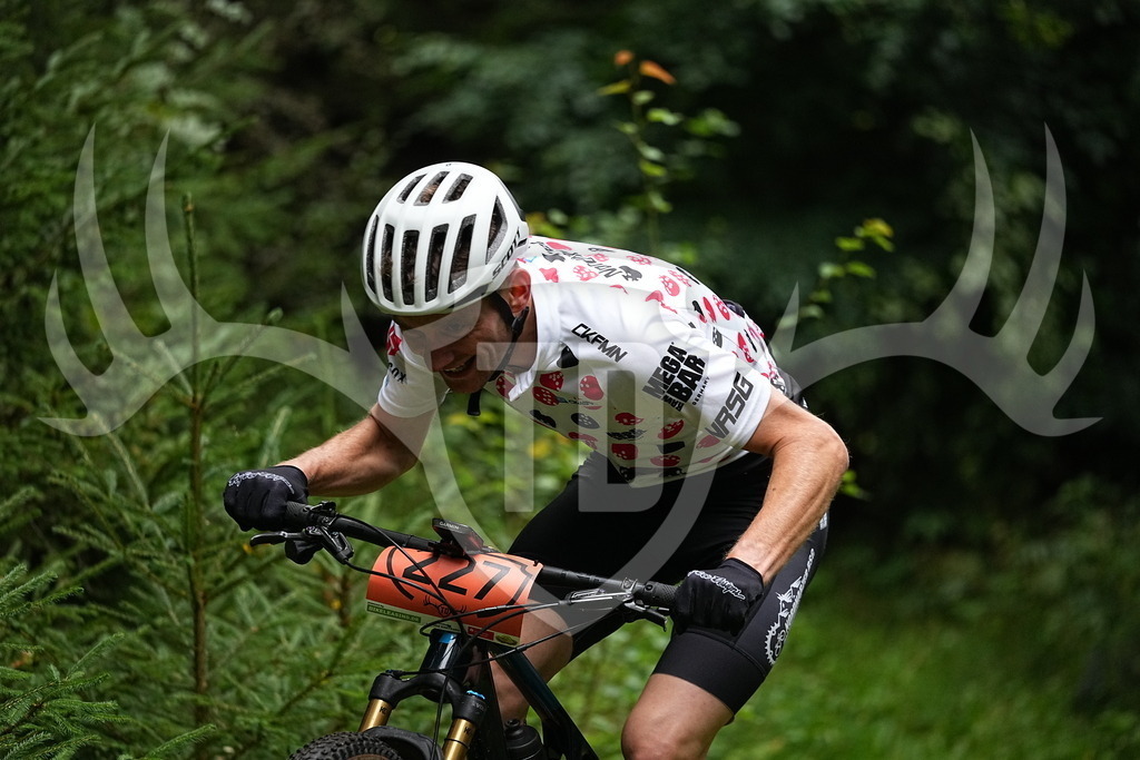 FC109848 | Fotogalerie der Treibjagd im Dunkelwald - Dein MTB Etappenrennen im Erzgebirge - Realisiert mit Pictrs.com