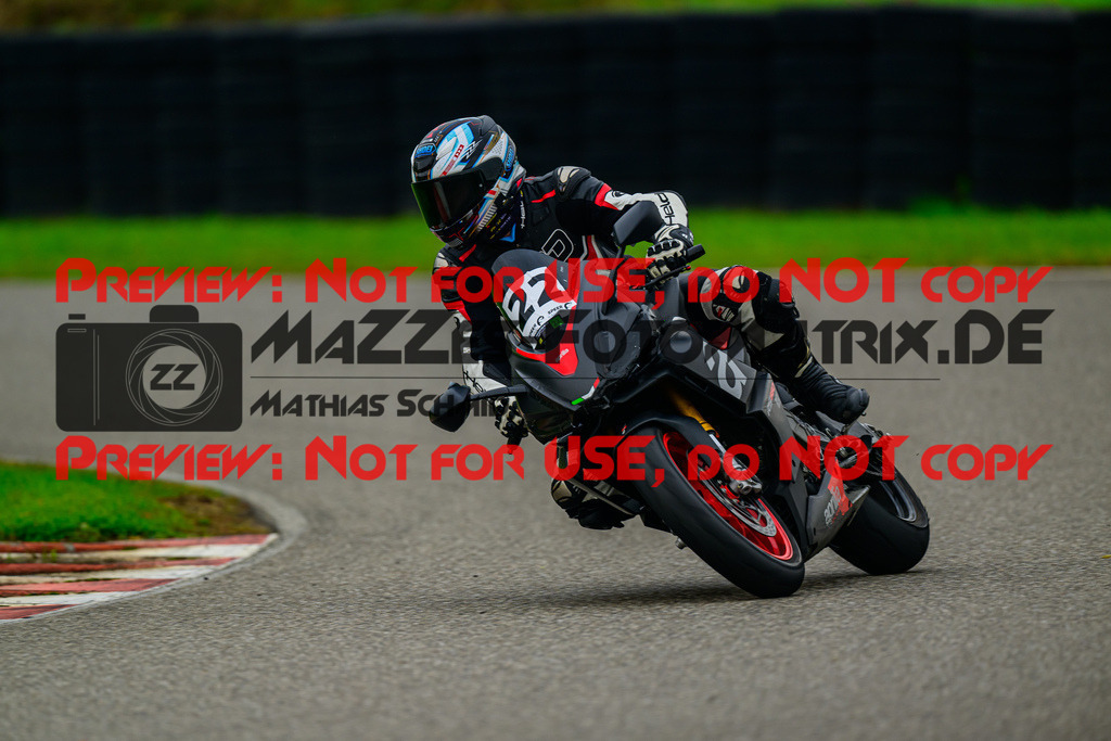 MaZZes_Fotomatrix_20241003_6007705_2423 | GRUEN