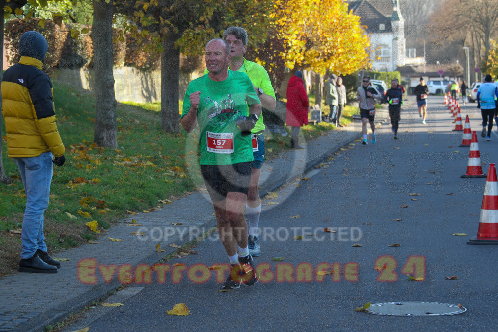 241201_1219_EV4_2102 | Sportfotografie im Rhein-Sieg Kreis, Köln, Bonn, NRW, Rheinland Pfalz, Hessen, etc. Unser Tätigkeitsfeld umfasst den Laufsport vom Volkslauf über den Marathon, Duathlon, Triathon bis zum Ultralauf wie Kölnpfad Ultra oder Schindertrail.