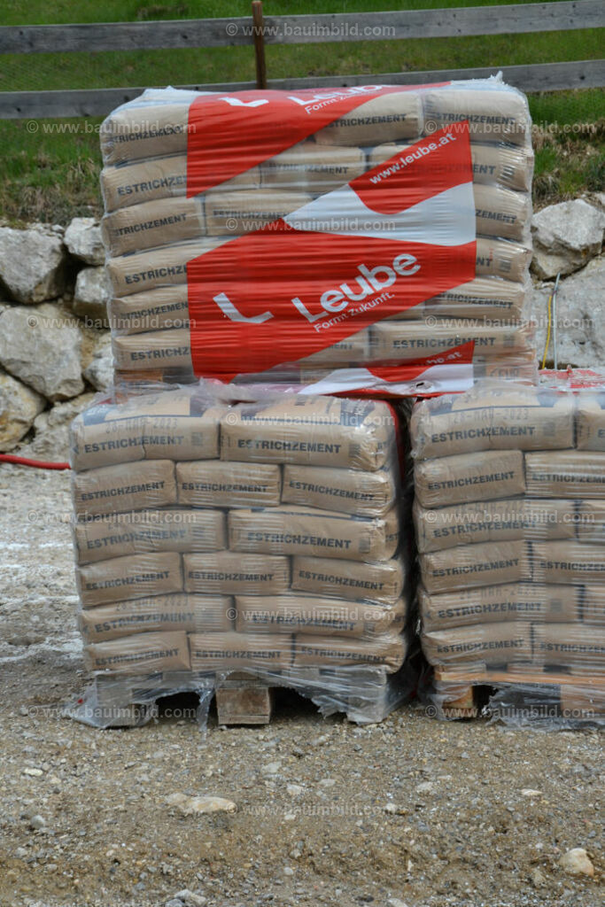 bib-lg19-fussbodenaufbau-0114 | Nach LV-Leistungsgruppen sortierte Detailfotos über den Bau eines Hauses. Alle Hausbau-Bilder direkt vom Urheber und Autor der Website Haus-Selber-Bauen.com