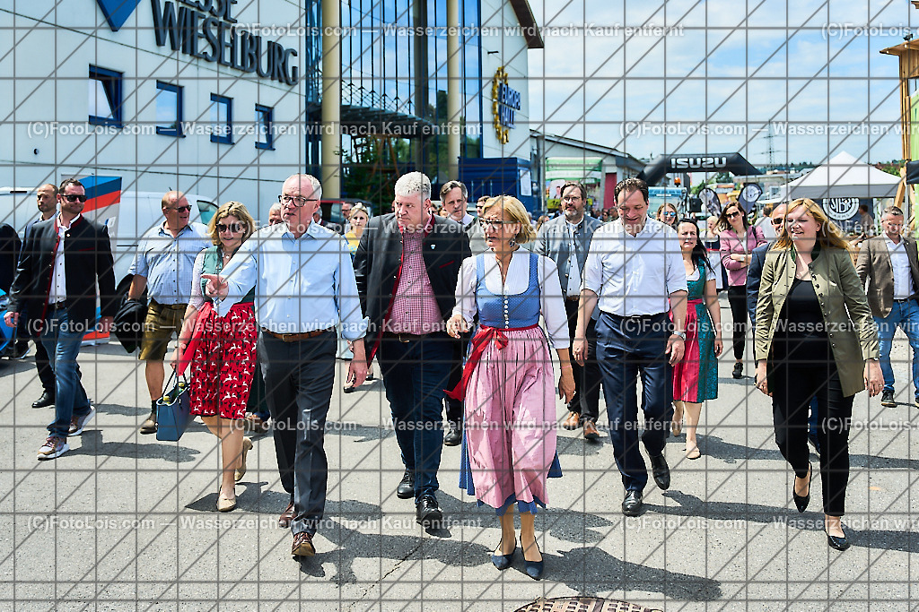 ALP9558_MESSE_LAND-FORST-JAGD_Messerundgang | (C)FotoLois.com, Alois Spandl, WIESELBURGER MESSE LAND-FORST-JAGD, Eröffnung mit Messerundgang mit BM Norbert Totschnig, LH Johanna Mickl-Leitner, LH-Stv. Stephan Pernkopf, LLK Johannes Schmuckenschlager, GF Marion Heim, Hannes Heindl, Bgm. Josef Leitner, Bgm. Franz Rafetseder, ..., Do 6. Juni 2024.