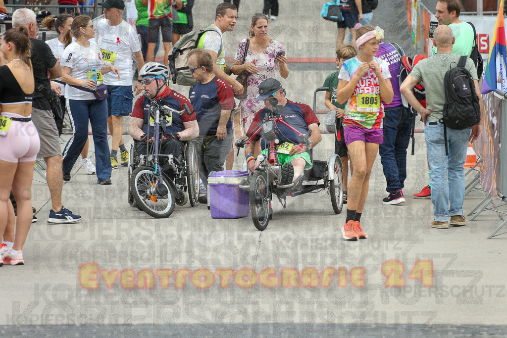 250920_1238_EX1_3727 | Sportfotografie im Rhein-Sieg Kreis, Köln, Bonn, NRW, Rheinland Pfalz, Hessen, etc. Unser Tätigkeitsfeld umfasst den Laufsport vom Volkslauf über den Marathon, Duathlon, Triathon bis zum Ultralauf wie Kölnpfad Ultra oder Schindertrail.