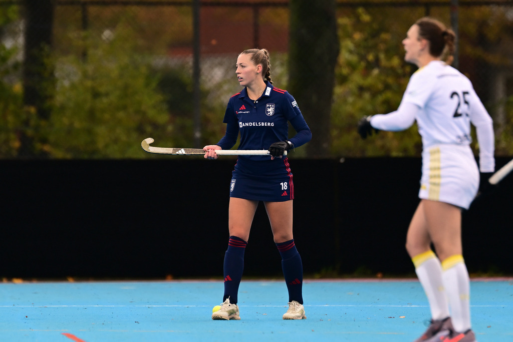 Hockey I Frauen I Saison 2025-2026 I Bundesliga I 10. Spieltag I Harvestehuder THC - Düsseldorfer HC | Der Sportfotograf. - Realisiert mit Pictrs.com