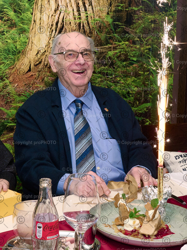 037_2026_60-Hochzeitstag-Wenzel_NZ9_6746 | proPHOTO - Realisiert mit Pictrs.com