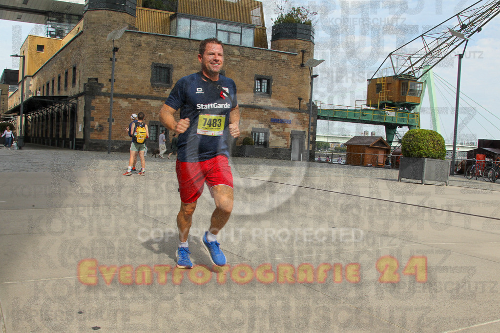 250920_1324_EV4_5456 | Sportfotografie im Rhein-Sieg Kreis, Köln, Bonn, NRW, Rheinland Pfalz, Hessen, etc. Unser Tätigkeitsfeld umfasst den Laufsport vom Volkslauf über den Marathon, Duathlon, Triathon bis zum Ultralauf wie Kölnpfad Ultra oder Schindertrail.