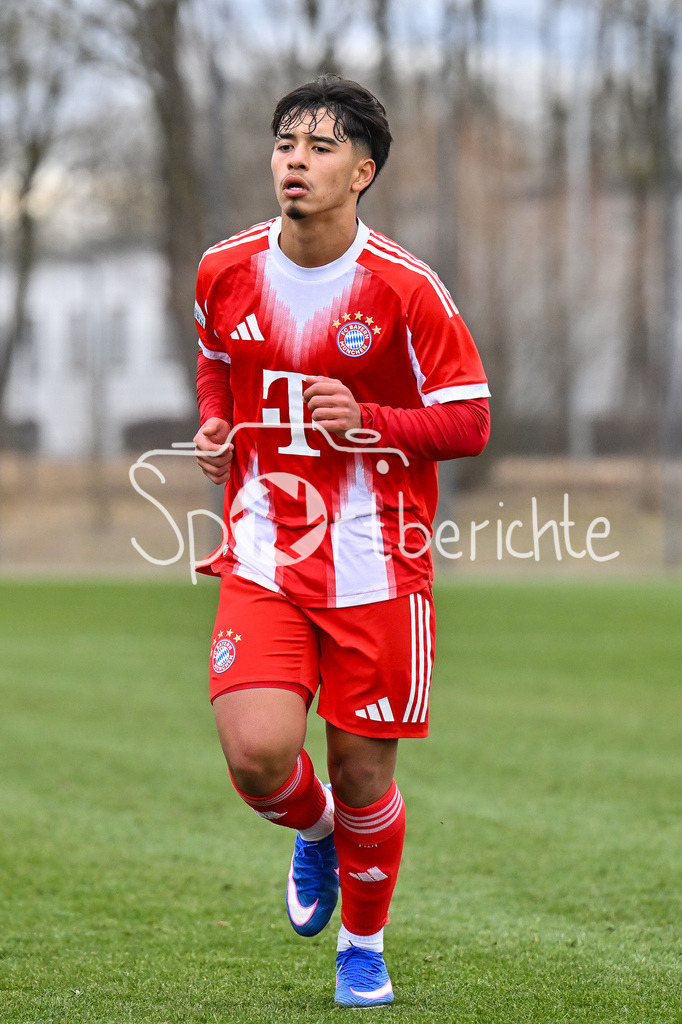 FC Bayern Amateure - Stuttgarter Kickers | MUNICH, GERMANY - 07. FEBRUARY: im Bild Maycon NORMANHA CARDOZO (FC Bayern München II 8) / Einzelfoto / Freisteller während dem Testspiel zwischen den Amateuren des FC Bayern und den Stuttgarter Kickers am FC Bayern Campus