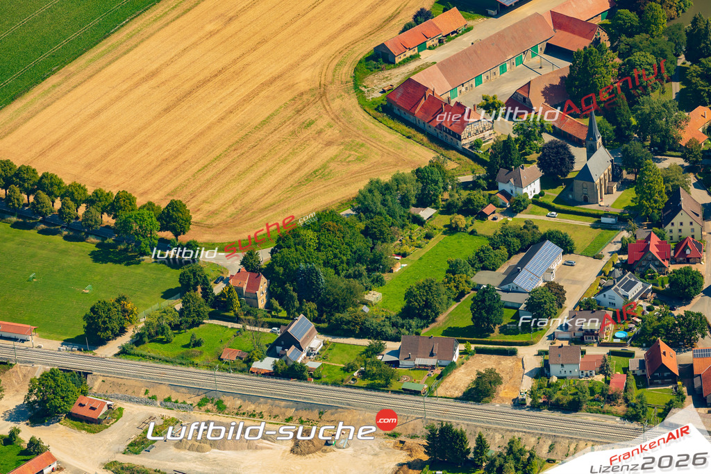 Luftaufnahme Borlinghausen Willebadessen - Die Luftaufnahme wurde 2025 vom UL-Flugzeug heraus erstellt ( ohne Drohne ) - Hochauflösende Luftaufnahme - für professionelle Ausdrucke geeignet. Die Geschenkidee !Mit Lizenz und Bildrechte bestellbar