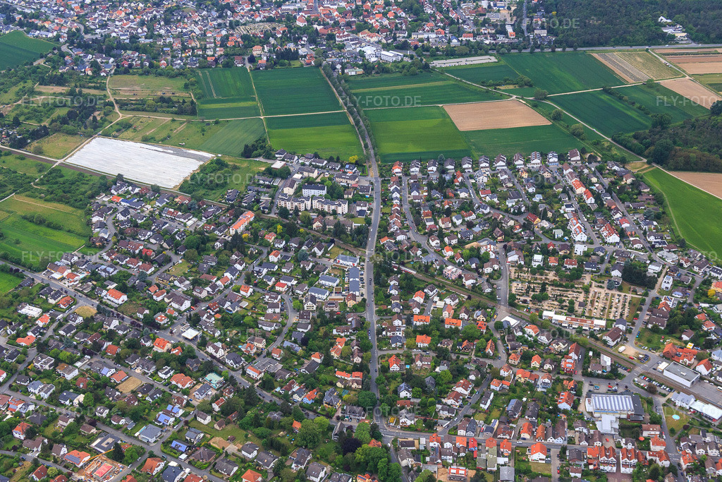 Luftbild: Ortsansicht von Osten im Ortsteil Jugenheim an der Bergstrasse in Seeheim-Jugenheim im Bundesland Hessen in Deutschland. Foto: IMG_088941.jpg vom 20.05.2016 durch Werner Riehm/FLY-FOTO.de