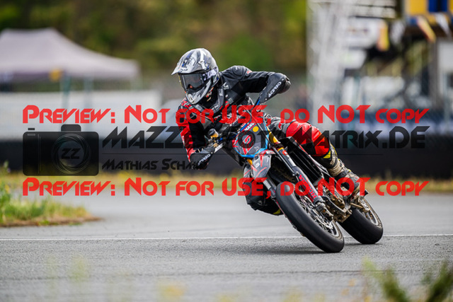 MaZZes_FotoMatrix_220814_9344 | UE40