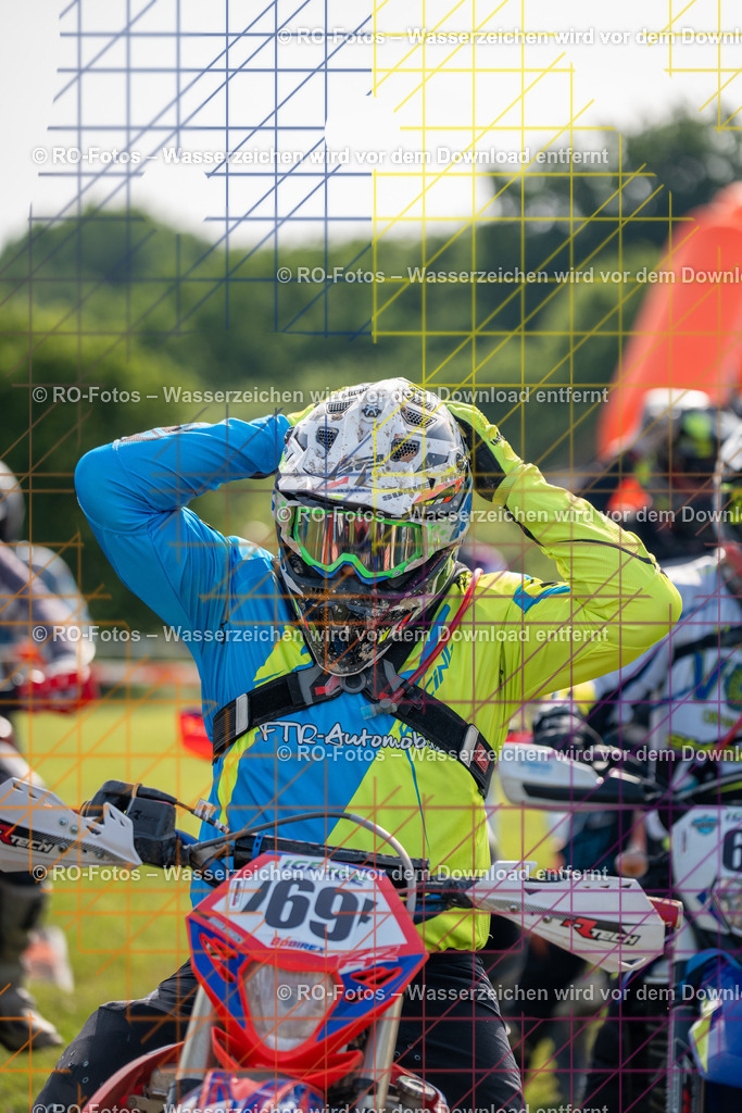 Wolfshausen 4 Lauf -154 | Sportfotografie von RO-Fotos: Motorsport, Motocross, Enduro, Laufveranstaltungen und Triathlon. Professionelle Fotos von Sportlern und Events. - Realisiert mit Pictrs.com