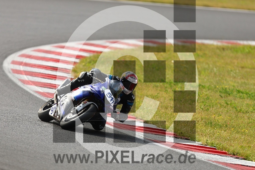 0511-20260717_03645 | Schöne Erinnerungen an spannende Momente - das festzuhalten ist unser Job. PIXELrace.de ist seit 2003 auf den Rennstrecken Europas unterwegs um die Action draußen beim Fahren und die wunderbare Stimmung imm Fahrerlager für euch einzufangen.