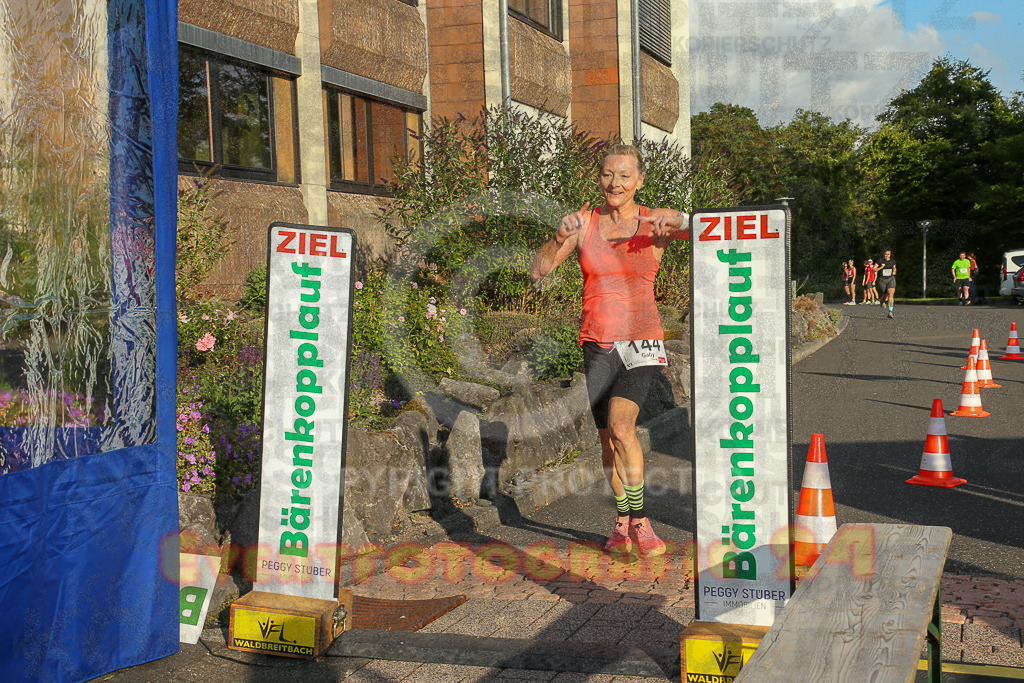 250801_1920_EX1_7669 | Sportfotografie im Rhein-Sieg Kreis, Köln, Bonn, NRW, Rheinland Pfalz, Hessen, etc. Unser Tätigkeitsfeld umfasst den Laufsport vom Volkslauf über den Marathon, Duathlon, Triathon bis zum Ultralauf wie Kölnpfad Ultra oder Schindertrail.