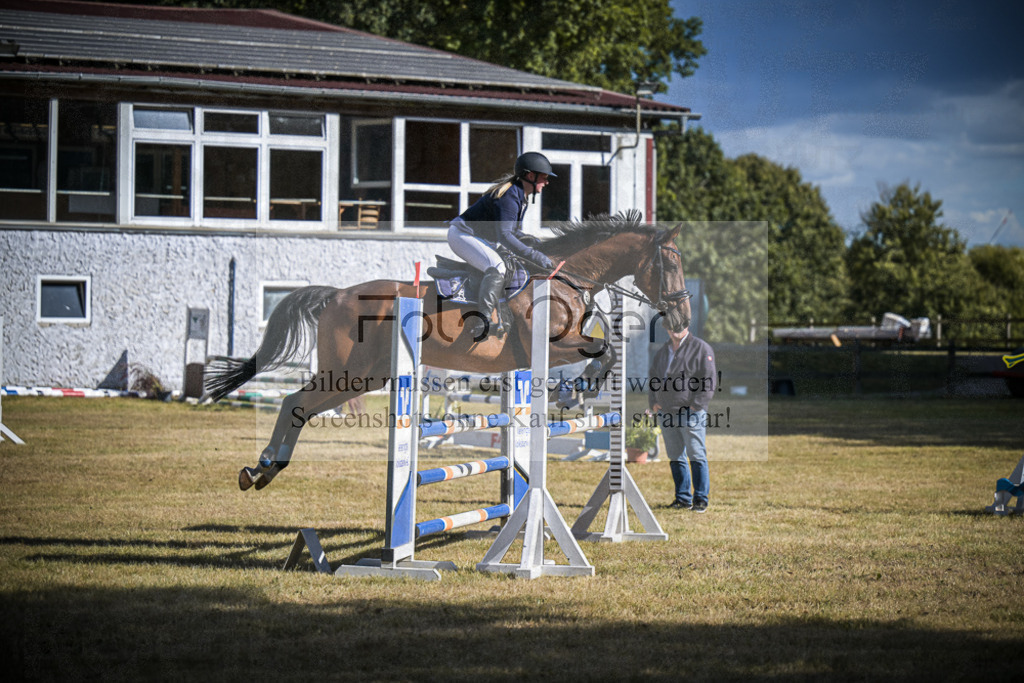 DOS_1280 | Entdecke hochwertige Reitturnierfotos von Foto Oger. Professionell, emotional und authentisch – jetzt Lieblingsmomente im Shop bestellen.Deutschlandweite Turnierfotografie. - Realisiert mit Pictrs.com