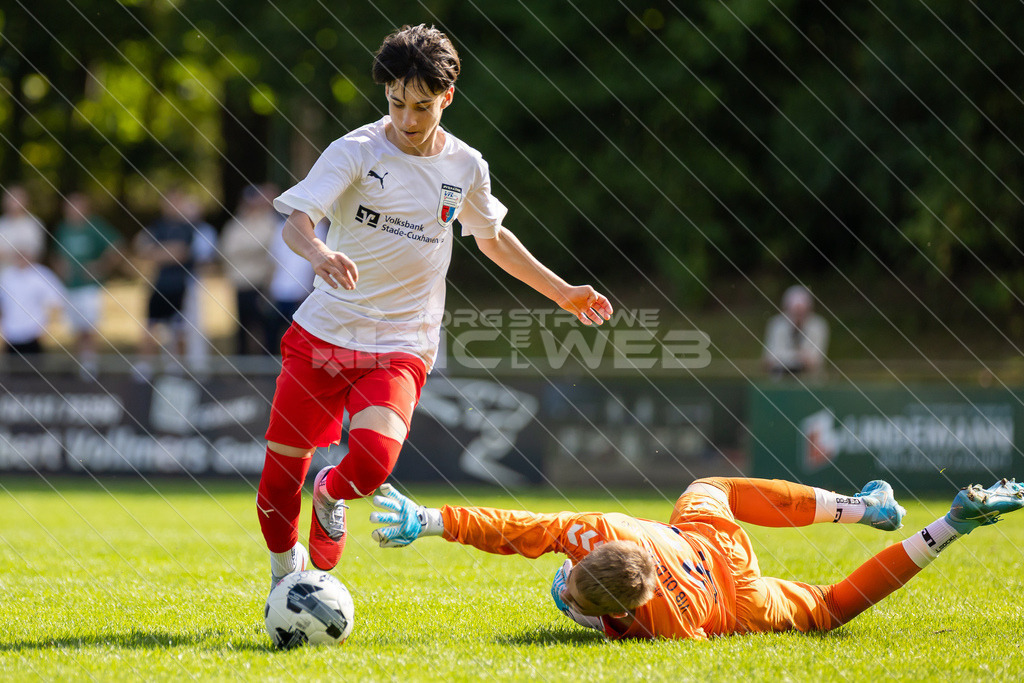 20250920_Picselweb-Fotografie_1R3_0986 | JFV D/A &amp; Stade - VfB Oldenburg0:1 VfB no70:2 VfB no70:3 VfB JFV Eigentor0:4 VfB no70:5 VfB no71:5 JFV no3 Jaric Jimenez-Voss2:5 JFV no9 Janko Sylvester3:5 JFV no16 Damian Elias Mihro Burekovic - Realisiert mit Pictrs.com
