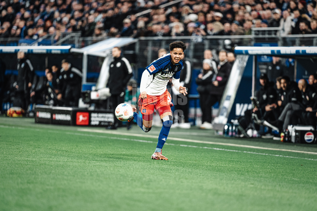 Fußball | Männer | Saison 2025/2026 | 1. Fußball-Bundesliga | 12. Spieltag | Hamburger SV vs. VfB Stuttgart | 30.11.2025 | Alexander Rössing-Lelesiit (#38, HSV)