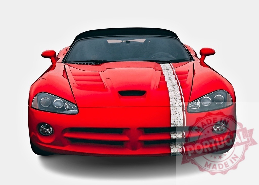 Red Dodge Viper Showing Racing Stripes and Headlights | Red Dodge Viper sports car parked and showing racing stripes and headlights - Realisiert mit Pictrs.com