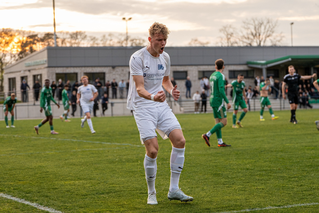 Fußball I Herren I Saison 2025-2026 I Landesliga Weser-Ems I 23. Spieltag I SFN Vechta - BW Lohne II I 01436 | jns.sportfotos - Realisiert mit Pictrs.com