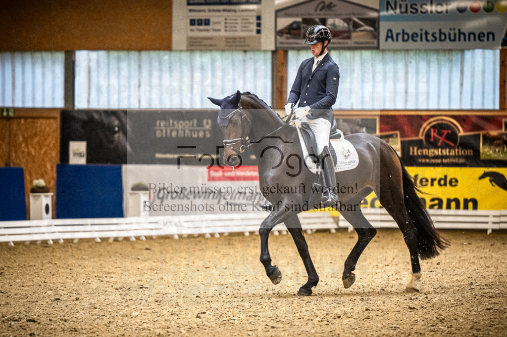 DOS_1257 | Entdecke hochwertige Reitturnierfotos von Foto Oger. Professionell, emotional und authentisch – jetzt Lieblingsmomente im Shop bestellen.Deutschlandweite Turnierfotografie. - Realisiert mit Pictrs.com