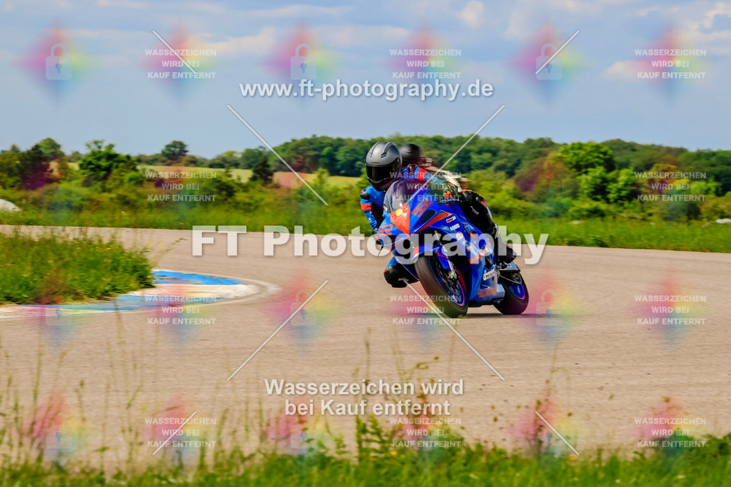 MotoTeam-0990 | Hier findet Ihr Bilder von Touristenfahrten auf der Nürburgring Nordschleife oder von anderen Veranstaltungen die ich besucht habe. Viel Spass beim Durch Schauen 