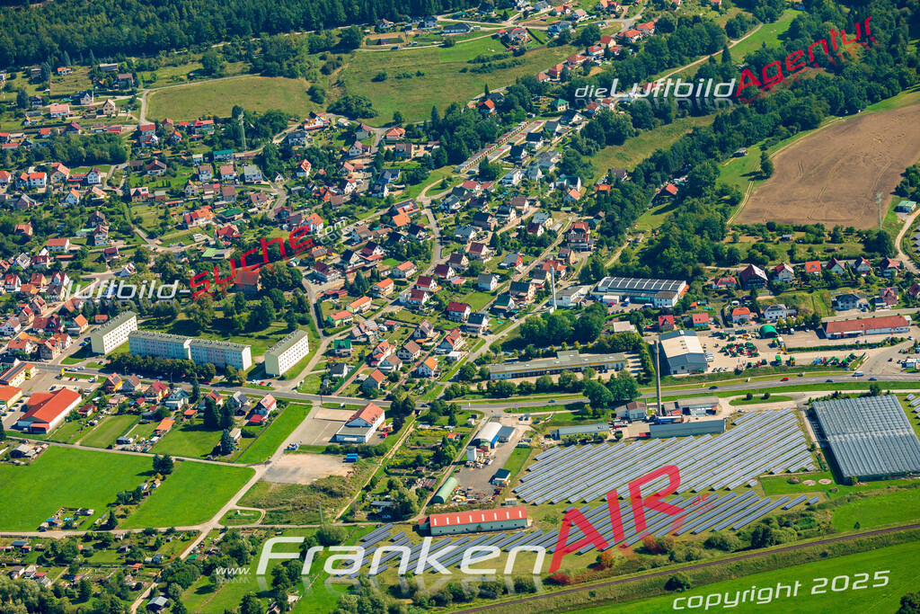Übersichts Bild Wasungen - Die Luftaufnahme wurde 2025 vom UL-Flugzeug heraus erstellt ( keine Drohnenaufnahme ) - Hochauflösende Luftaufnahme - für Wandbilder und großformatige Ausdrucke geeignet. Das besondere Geschenk!Hier alle&nbsp;Infos zur Lizenzierung der LuftaufnahmeWir fliegen auch dieses Jahr wieder in Ihre Region um Luftbilder zu erstellen.- Luftbild anfragen