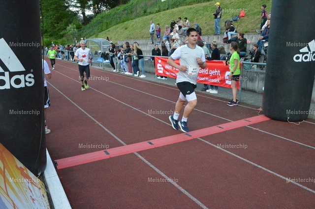 19-33-46_ | Meisterchip Fotoshop - Realisiert mit Pictrs.com