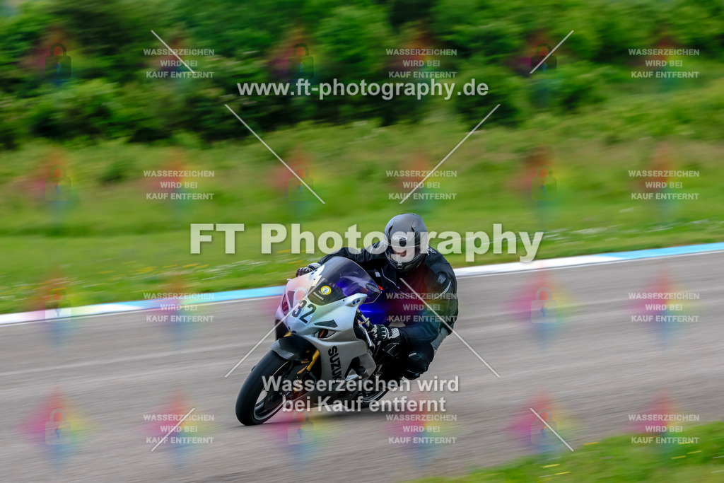 MotoTeam-3457 | Hier findet Ihr Bilder von Touristenfahrten auf der Nürburgring Nordschleife oder von anderen Veranstaltungen die ich besucht habe. Viel Spass beim Durch Schauen 