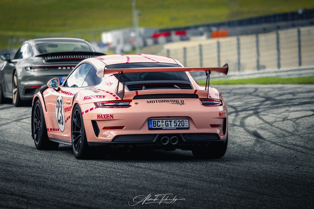 R6PZ2459 _Alexander Tschuncky | Entdecken Sie die faszinierende Welt von Alexander Tschuncky Arts: Kreative Fotografie, atemberaubende Automobilkunst und hochwertiger Bilderdruck. Lassen Sie sich inspirieren! - Realisiert mit Pictrs.com