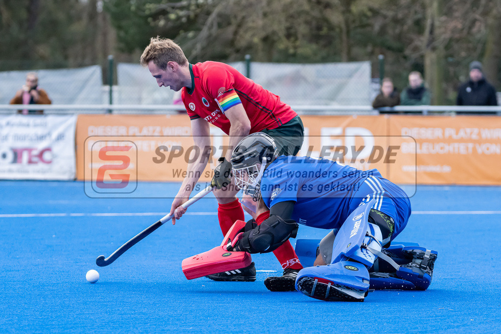 HK_20240323_109994 | 1. Bundesliga Hockey Herren Crefelder HTC - Mannheimer HC am 23.3.2024 Crefelder HTC  Hüttenallee, Krefeld , Niklas Wellen ( Crefelder HTC 10 ) , Adrian Rafi Torwart ( Mannheimer HC #21 )