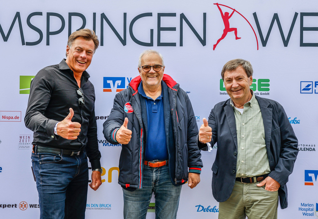 top-top.de 240913-038 | Foto, Video, Fotografie, Videografie, Fotobox, DJ, Discjockey, Musik, Musikbox, Veranstaltung, Photobooth, Amazon, Ebay, Buchtipp, Bestseller, Autor, Verlag, Buch, Wesel, Hamminkeln, NRW, Dinslaken, Rees, Drohne, Hochzeit, Party, Fotobox, Wesel, Fotograf