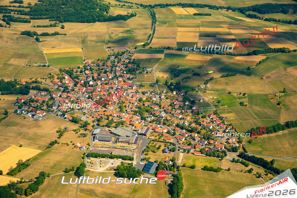 Die Luftaufnahme Simmershausen - Hilders wurde 2022 vom Flugzeug aus (keine Drohne) erstellt. Hohe Auflösung -für große Poster und Wandbilder geeignet - Garantiert!