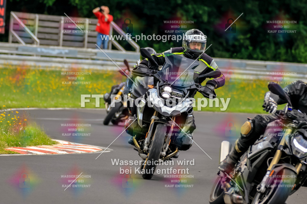 VBK-6914 | Hier findet Ihr Bilder von Touristenfahrten auf der Nürburgring Nordschleife oder von anderen Veranstaltungen die ich besucht habe. Viel Spass beim Durch Schauen 