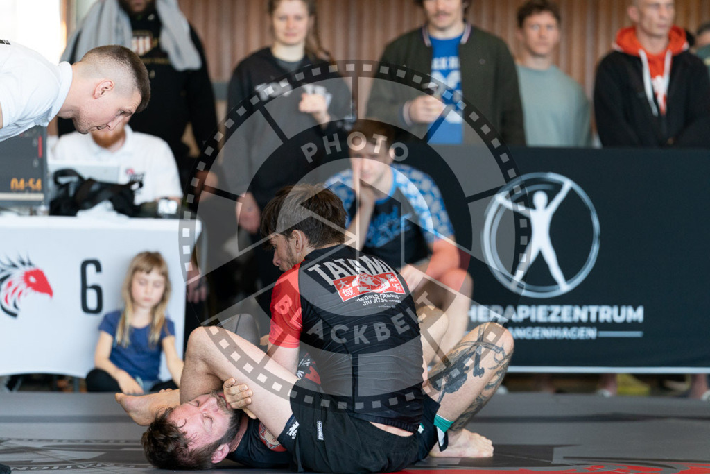 20250329PBB0615 | Fighters compete during the International Luta Livre (ILLCS) Germany IX Spring 2025 Competition spring on March 29, 2025 in Hannover, Germany.© Chiara Dazi