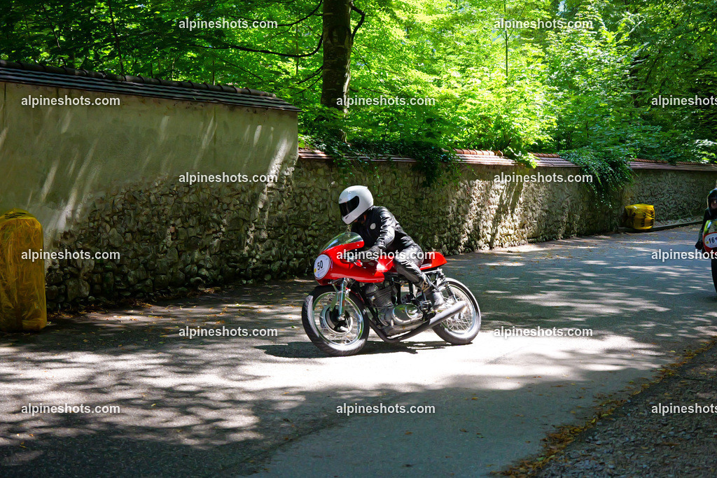 P1036640 | Erleben Sie atemberaubende, hochqualitative Fotos Ihrer Fahrt entlang der malerischen Alpenstraßen. Besuchen Sie alpineshots.com, um professionelle Aufnahmen Ihrer unvergesslichen Reise zu finden und zu kaufen - Realisiert mit Pictrs.com