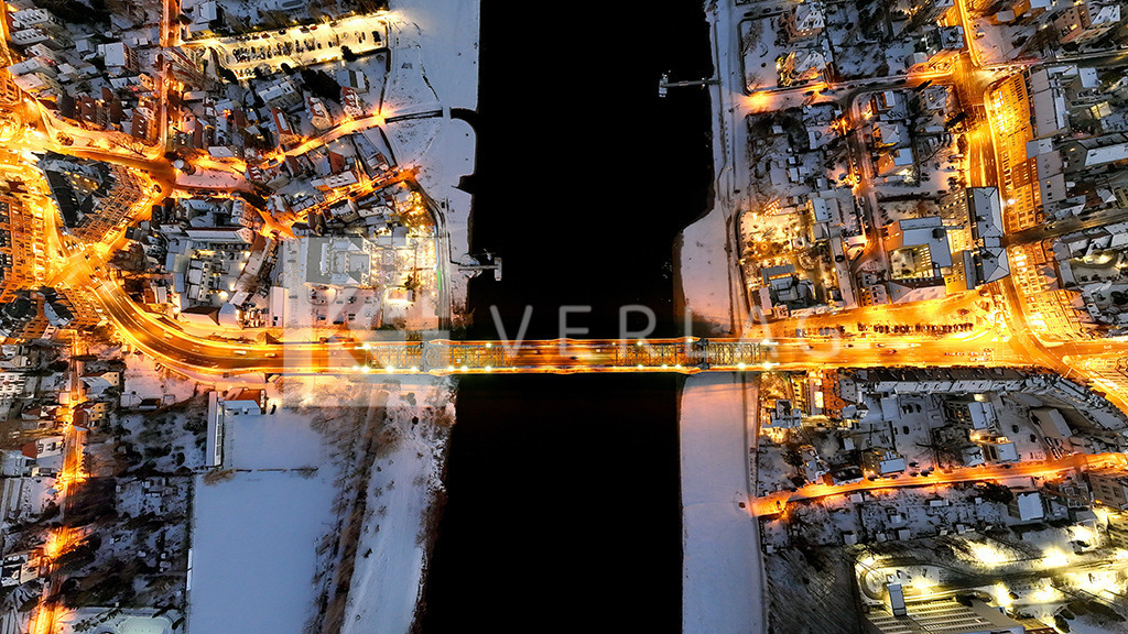 Luftaufnahme-Blaues Wunder-Winter-Nacht-DJI_20240120172001_0021_D | Blick auf das Blaue Wunder bei Nacht im Winter - Realisiert mit Pictrs.com