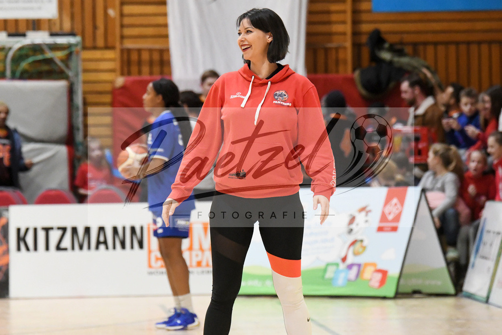 20200126_PANHAL_0011 | Basketball, Frauen: Milica Cuic (GiroLive-Panthers Osnabrück) schaut beim Spiel der Toyota DBBL zwischen GiroLive-Panthers Osnabrück vs. GISA LIONS SV Halle am 26.01.2020 im Panthers Dome in Osnabrück, Deutschland.(Foto von Nico Paetzel) - Realisiert mit Pictrs.com